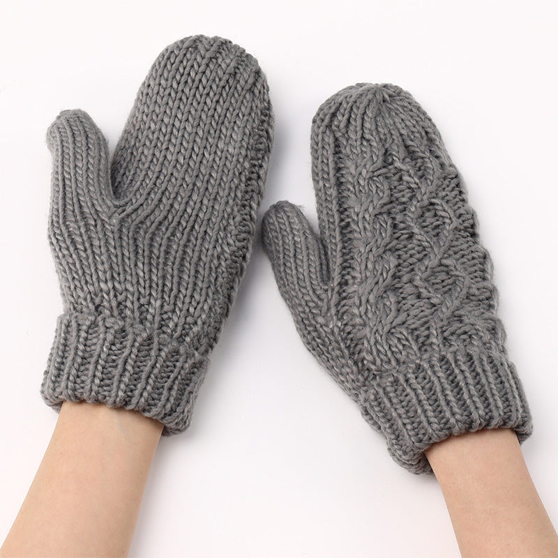 Diamond-shaped Finger-covered Woolen Gloves