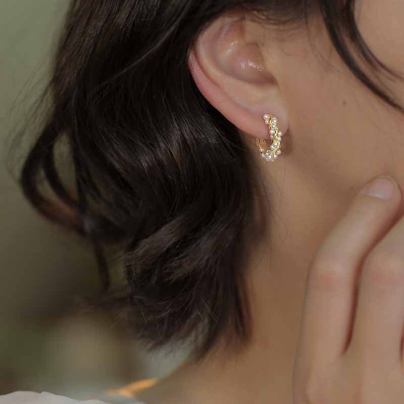 Minimalist Delicate Twisted Pearl Hoop Earrings